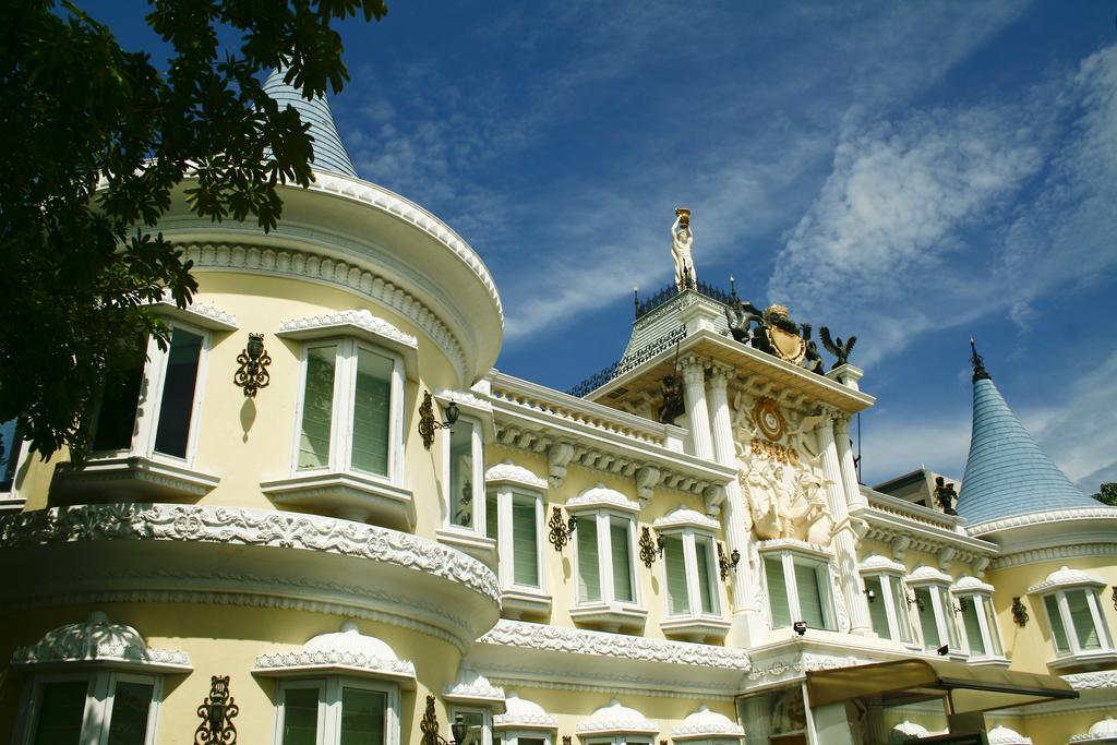 Lincoln Hotel Tainan Eksteriør bilde