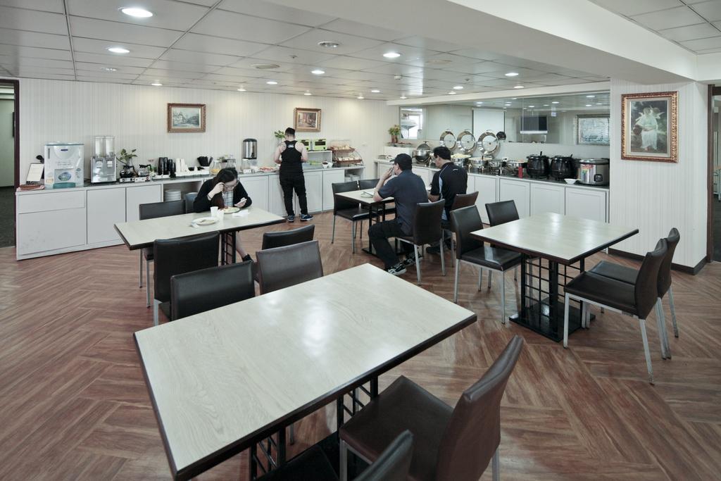 Lincoln Hotel Tainan Eksteriør bilde